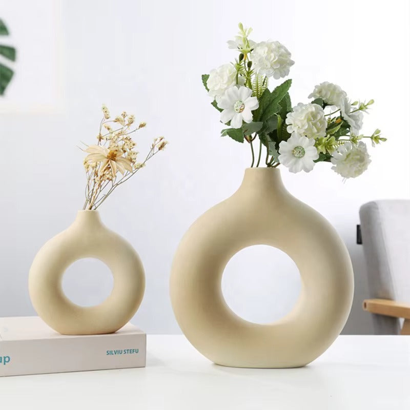 Aesthetic Hollow Donut Vase for Modern Home Decor